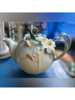 Pier 1 Hand-Painted Porcelain Teapot • Ginger Lily Floral • 3D Blooms • EUC